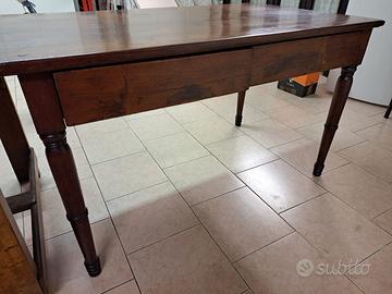 Tavolo da pranzo in legno artigianale