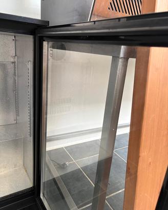 vetrina frigo per bibite 