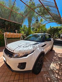 evoque 150cv 2.2 limited total black N1 autocarro 