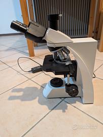 microscopio ottico Bresser 