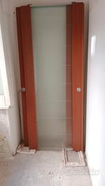 porta scorrevole legno e vetro interna