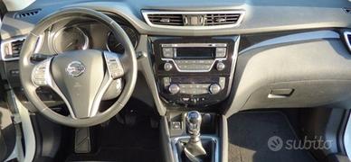 Nissan Qashqai clima,tastiere vetri,pannelli