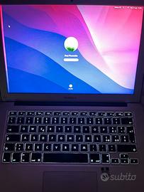 MacBook Air 13" 2017 – i5 – 8GB RAM – SSD 128GB