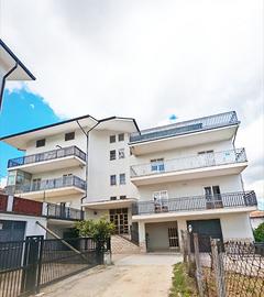 Appartamento+ garage + 2 mansarde