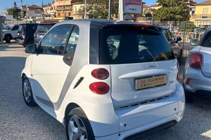 Smart ForTwo 1000 52 kW MHD coupé passion