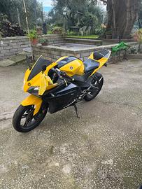 Yamaha yzf r125