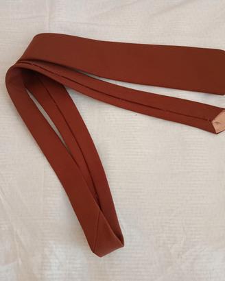 Cravatta marrone chiaro