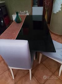 Tavolo con 4 sedie