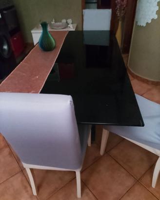 Tavolo con 4 sedie