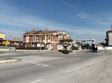 3 LOCALI A SANT'ANASTASIA