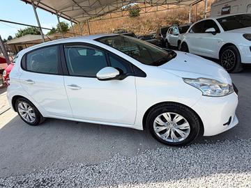 Peugeot 208 PureTech 5 porte Active