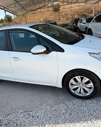Peugeot 208 PureTech 5 porte Active