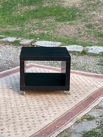tavolino IKEA con ruote