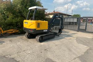 E236 - Escavatore 30 q Hanix