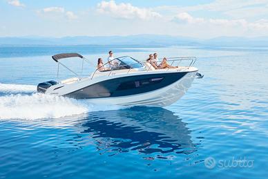 Quicksilver 875 sundeck