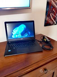 Notebook Acer Aspire ES1-331-C9HQ