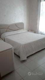 Camera da letto moderna 