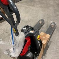 Transpallet elettrico linde