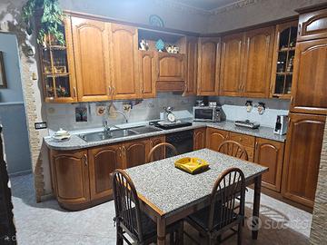 Cucina" Pulvirenti" completa in legno Rovere 