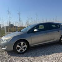 Opel Astra 1.4 16V Twinport 5 porte Enjoy
