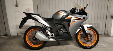 Honda CBR 125R 2012