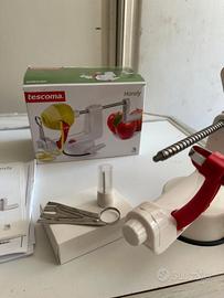 articolo per sbucciare ed affettare frutta manuale