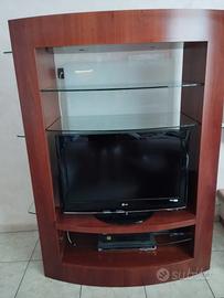 Vetrina arte povera salone