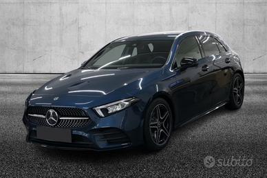 MERCEDES-BENZ A 180 Automatic Premium