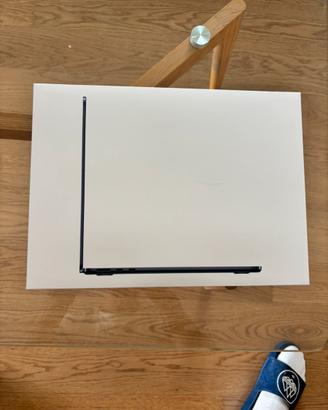 Apple MacBook Air M5 Chip M5 16 GB 512 GB 13”