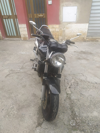 Honda hornet 900