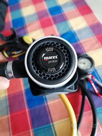 Erogatore Mares Proton, octopus, barometro e borsa