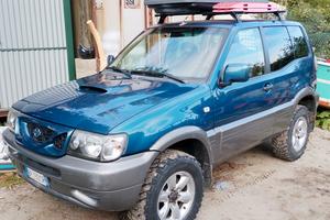  Nissan Terrano 2 del 2001 2.7 125 cv 