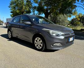 HYUNDAI i20 - 1.2 84 CV adatta per neopatentati