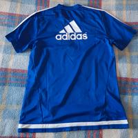 T-shirt blu con stemma Chelsea