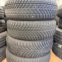 Gomme 205/60/16 invernali Goodyear