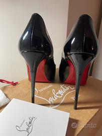 Christian Louboutin nere
