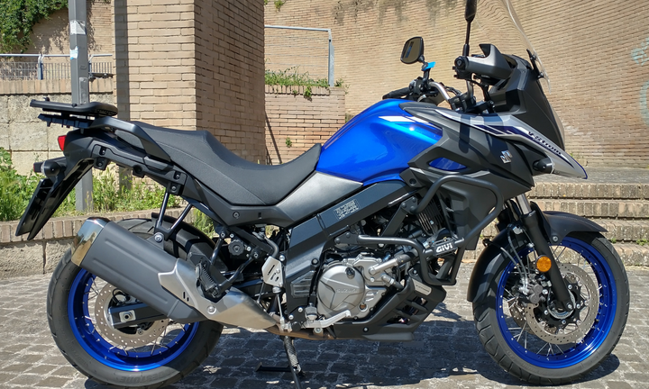 Suzuki V-Strom 650 XT 2022 Gomme nuove