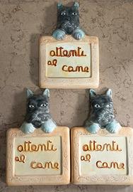 CARTELLO IN CERAMICA ATTENTI AL CANE