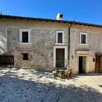 Rustico/Casale/Corte L'Aquila [GRC769VRG]