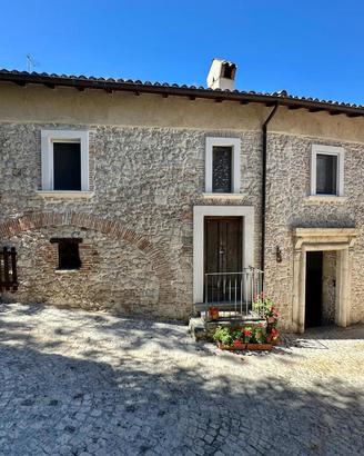 Rustico/Casale/Corte L'Aquila [GRC769VRG]