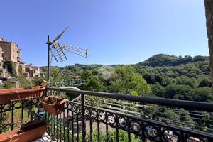 3 LOCALI A GENAZZANO