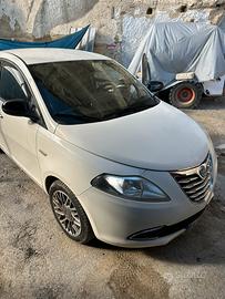 Lancia Ypsilon AUTOMATICA