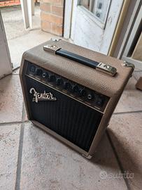 FENDER Acoustasonic 15