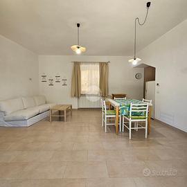 2 LOCALI A MONTESARCHIO