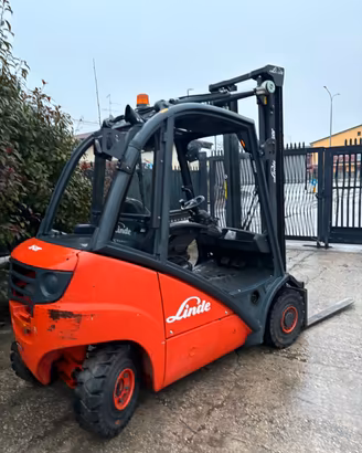 S107 Carrello elevatore Linde H20