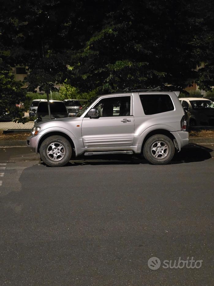 MITSUBISHI Pajero (2000-2007)
