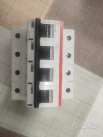 ABB S804N  C10 INTERRUTTORE AUTOMATICO 