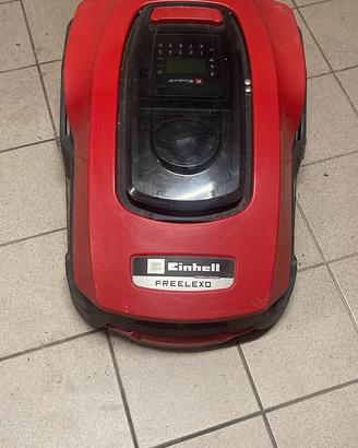 ROBOT TAGLIA ERBA