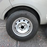 4 Michelin Agilis Camping 215/70/15 CP109q +