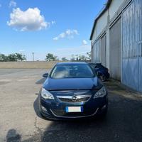 Opel Astra 1.4 Benz. anno 2012 (solo ricambi)